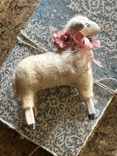 Load image into Gallery viewer, NEW! * Vintage Putz Sheep and Pull Toy Class and Kit *