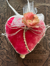 Load image into Gallery viewer, Silk Velvet Heart Tokens