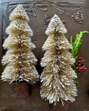 Load image into Gallery viewer, Notched Fir Bottle Brush Christmas Tree