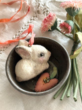 Load image into Gallery viewer, Spring Bunnies Class and Kit