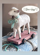 Load image into Gallery viewer, NEW! * Vintage Putz Sheep and Pull Toy Class and Kit *
