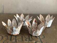 Load image into Gallery viewer, 4 Rusted Aged Metal Flower Crowns