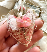 Load image into Gallery viewer, Sweetheart Velvet Heart Tokens
