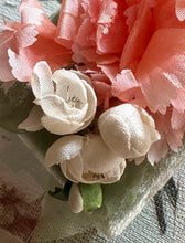 Load image into Gallery viewer, Pale Green Vintage Velvet Treasure Box
