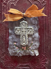 Load image into Gallery viewer, Pocket Relics ~Medals
