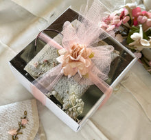 Load image into Gallery viewer, Love Letters Linen Envelope Stitching Kit and Class
