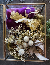 Load image into Gallery viewer, 12 Days of Christmas Golden Treasure Boxes~ Holly Green
